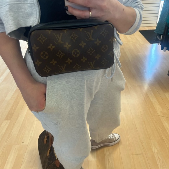 Louis Vuitton Mini Bag in Brown and Black - Picture 2 of 8